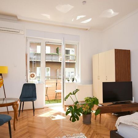 Castle Nest Apartment Budapeste Exterior foto