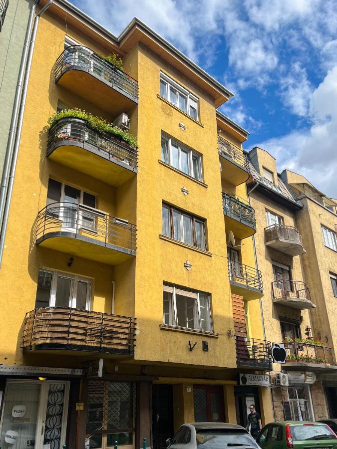 Castle Nest Apartment Budapeste Exterior foto