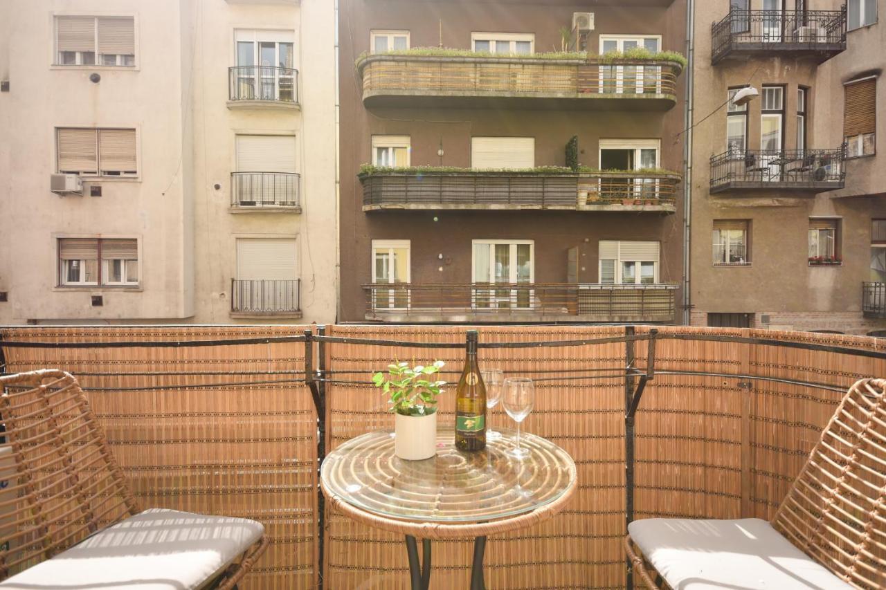 Castle Nest Apartment Budapeste Exterior foto